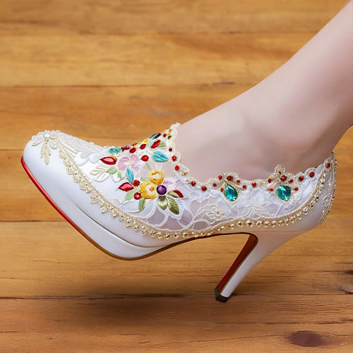 Elegant Lace Bridal Pump